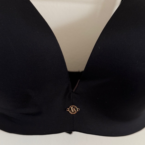 Black So Obsessed by Victoria Secret Bra - Picture 2 of 4